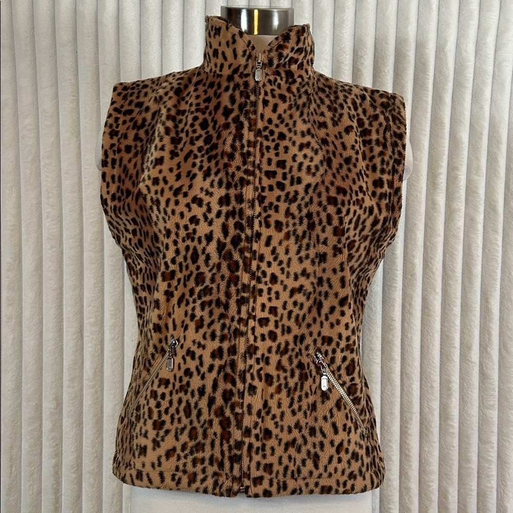 Vintage leopard print, faux fur zip front vest size large